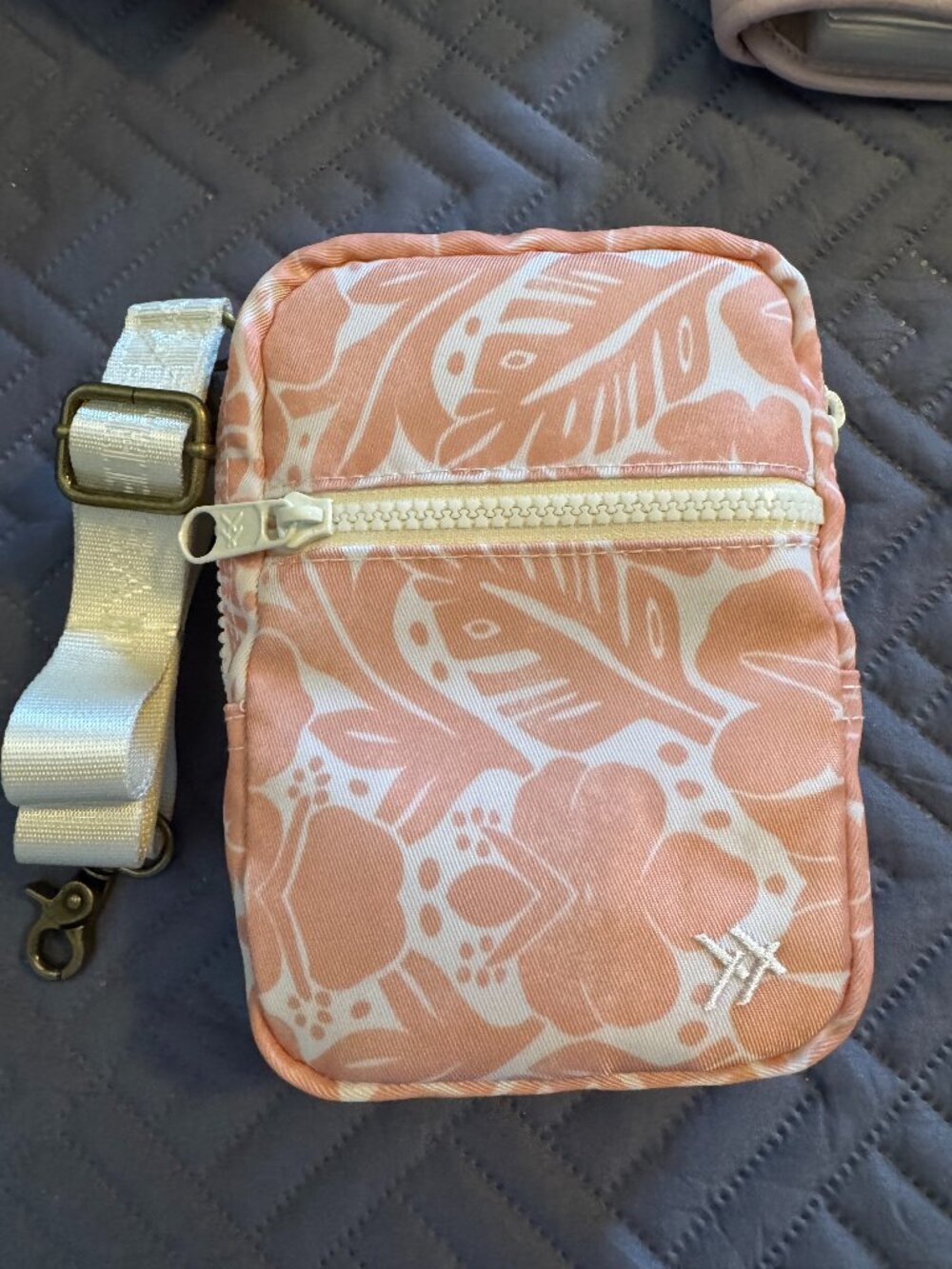 Thread Crossbody
